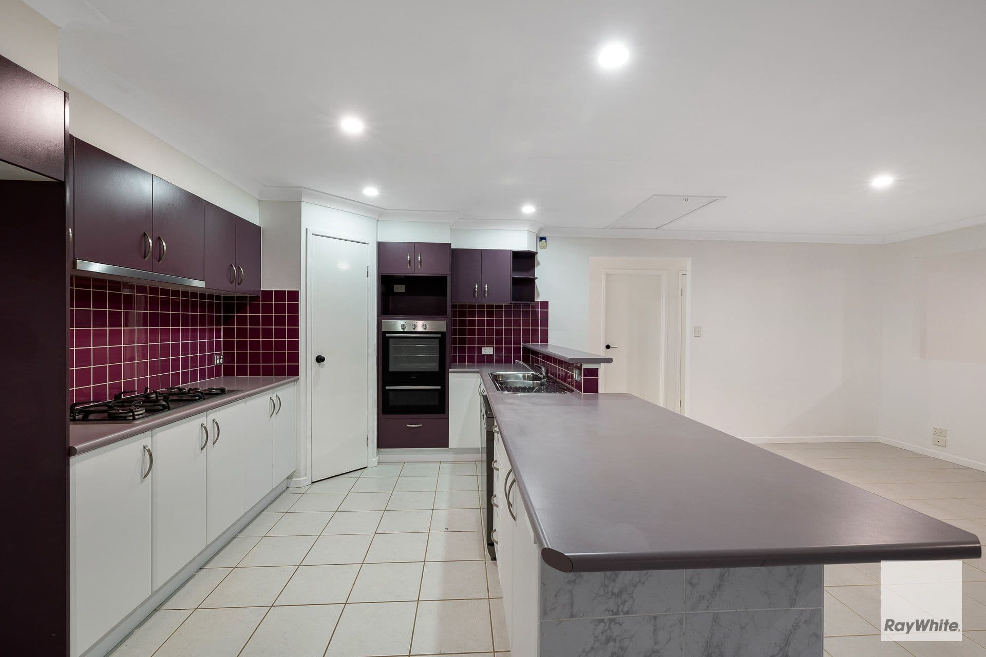 3 Turquoise Street, Redland Bay QLD 4165, Redland Bay - Thumbnail 2
