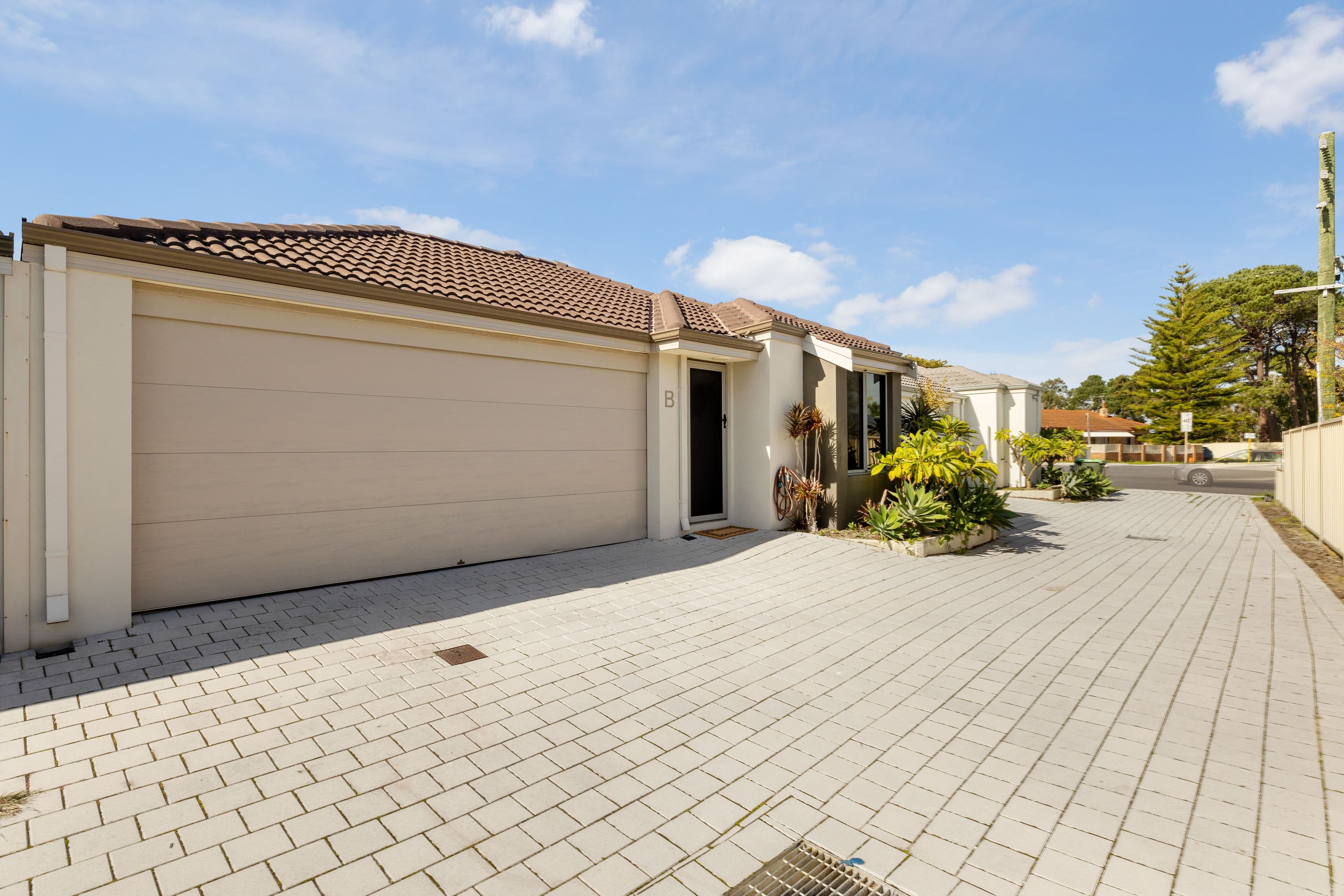 25B Nollamara Avenue, Nollamara WA 6061, Nollamara - Thumbnail 2