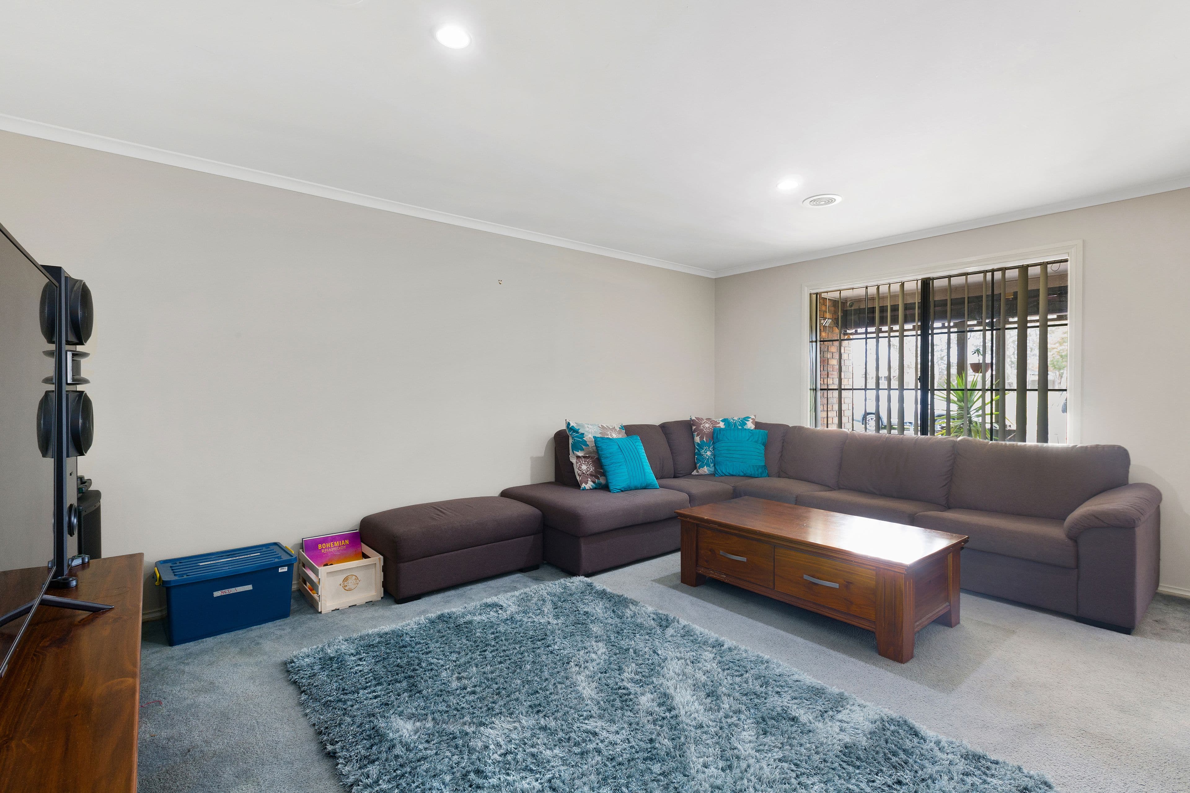 35 Edinburgh Drive, Skye VIC 3977, Skye - Thumbnail 2