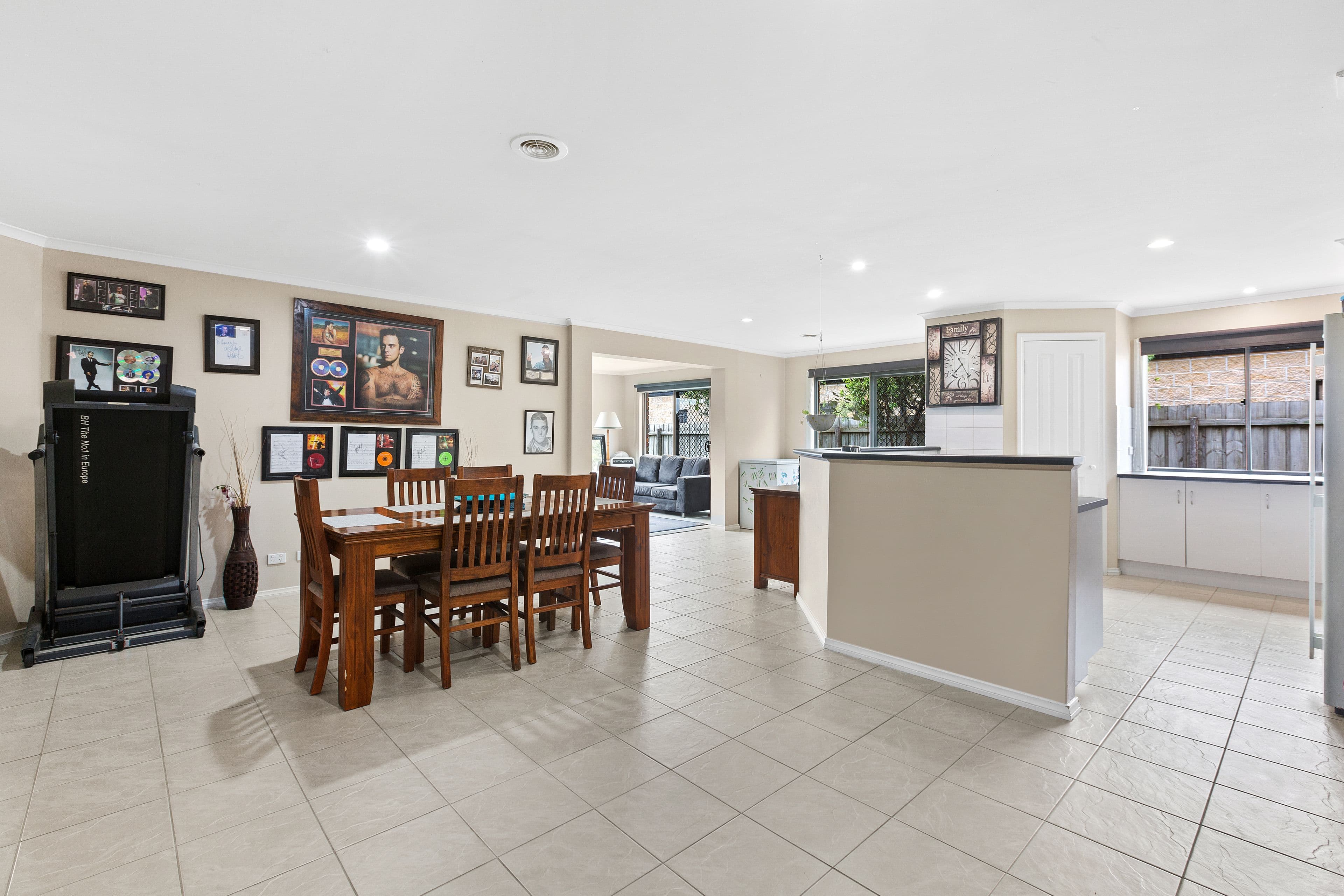 35 Edinburgh Drive, Skye VIC 3977, Skye - Thumbnail 3