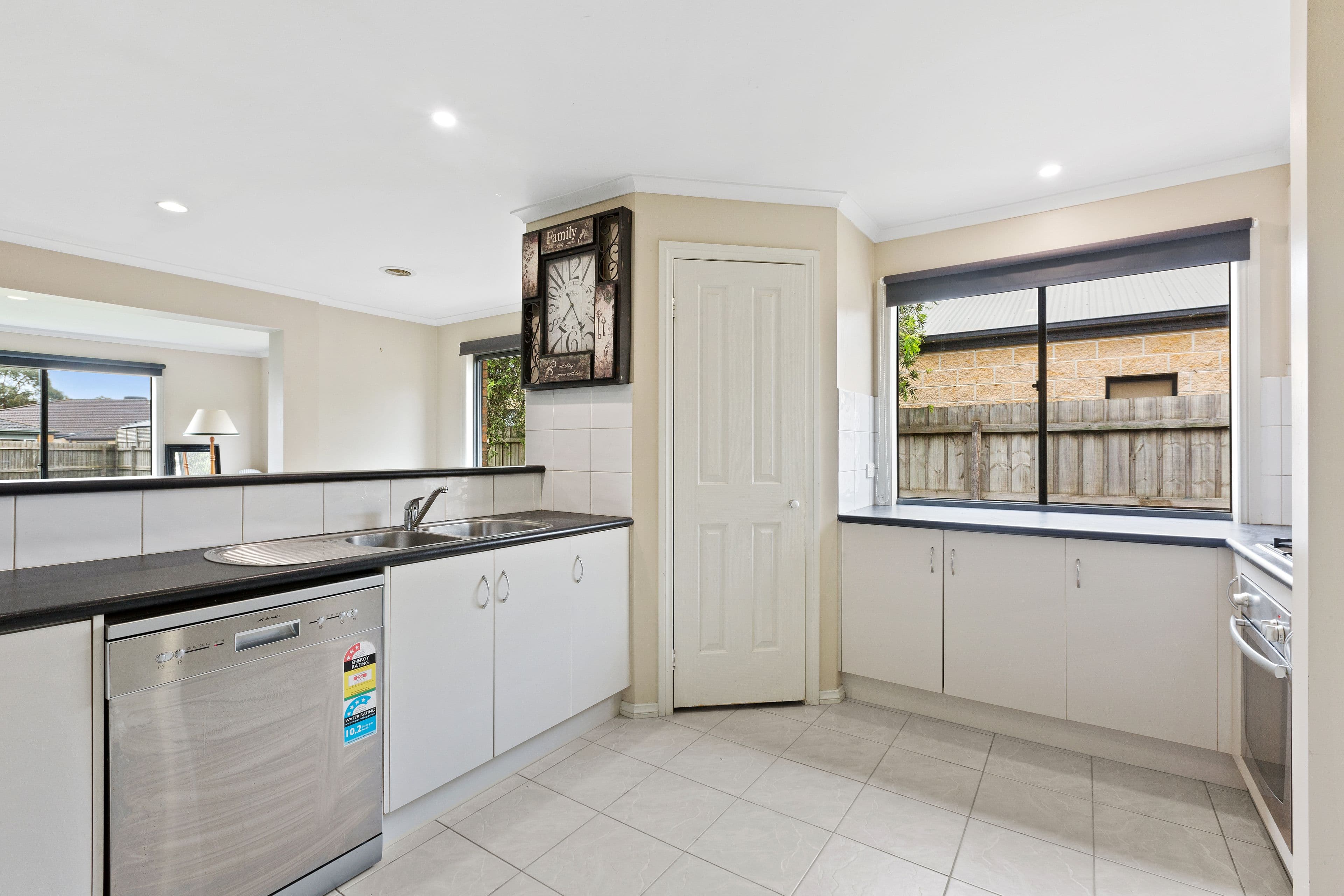 35 Edinburgh Drive, Skye VIC 3977, Skye - Thumbnail 5