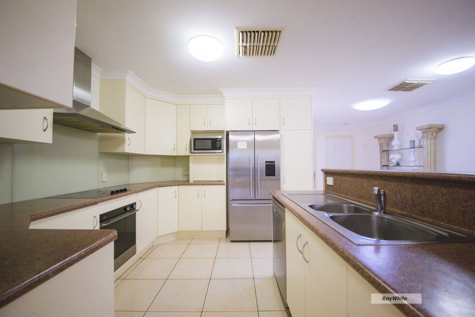 4 Ferndale Place, Norman Gardens QLD 4701, Norman Gardens - Thumbnail 4