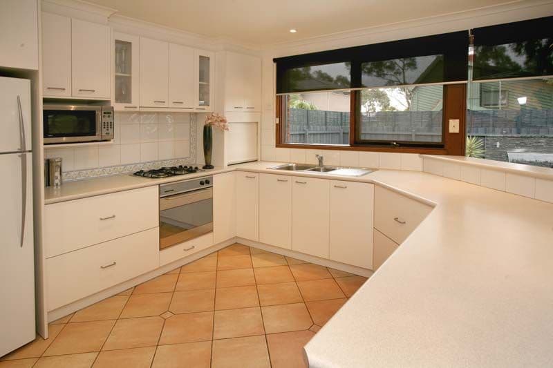 8 Letchworth Place, WHEELERS HILL VIC 3150, Wheelers Hill - Thumbnail 2