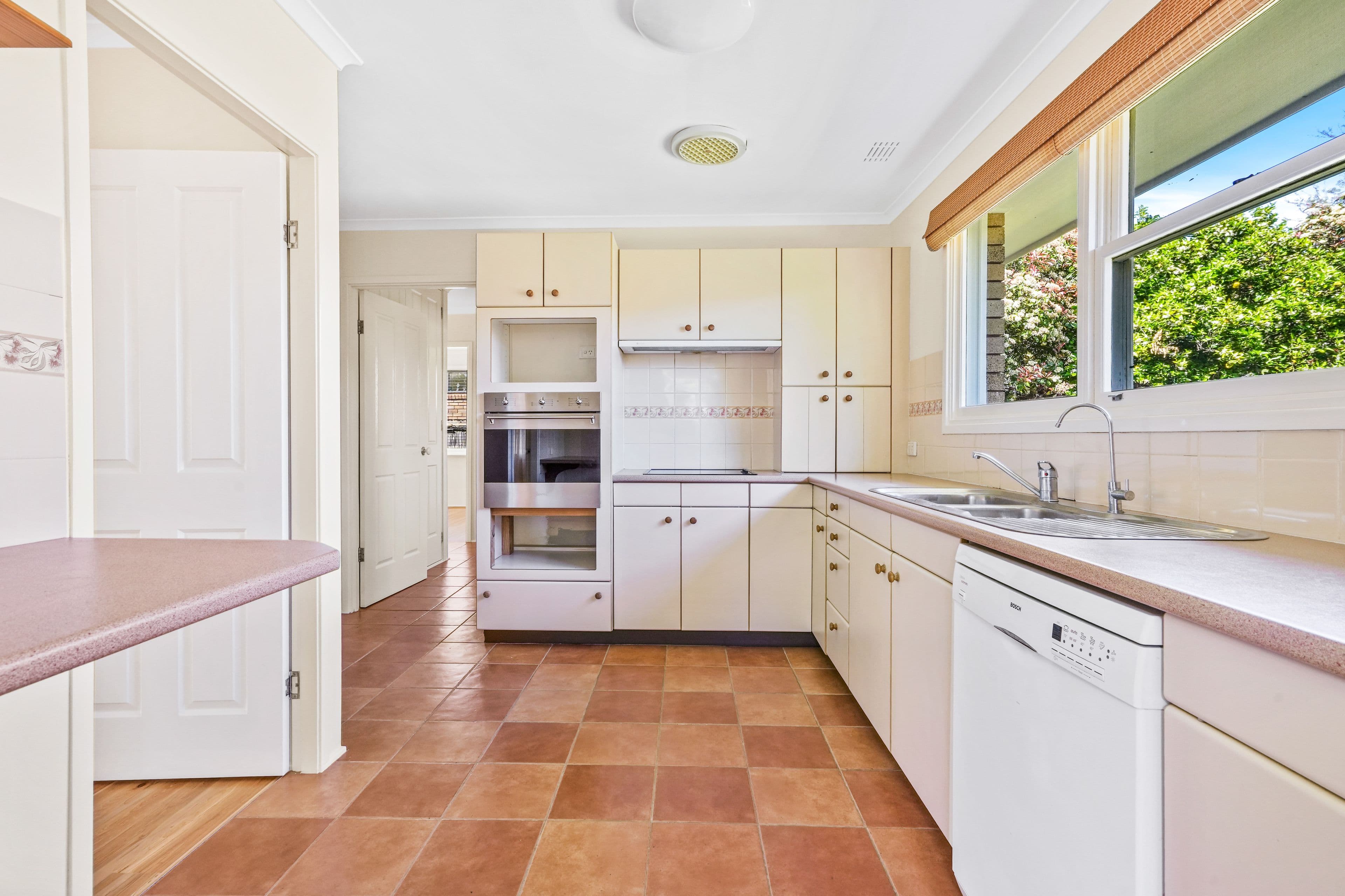 24 Doreen Crescent, Baulkham Hills NSW 2153, Baulkham Hills - Thumbnail 8