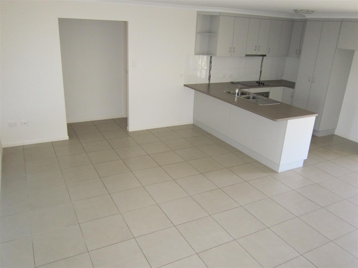 40 Joseph Street, Gracemere QLD 4702, Gracemere - Thumbnail 2