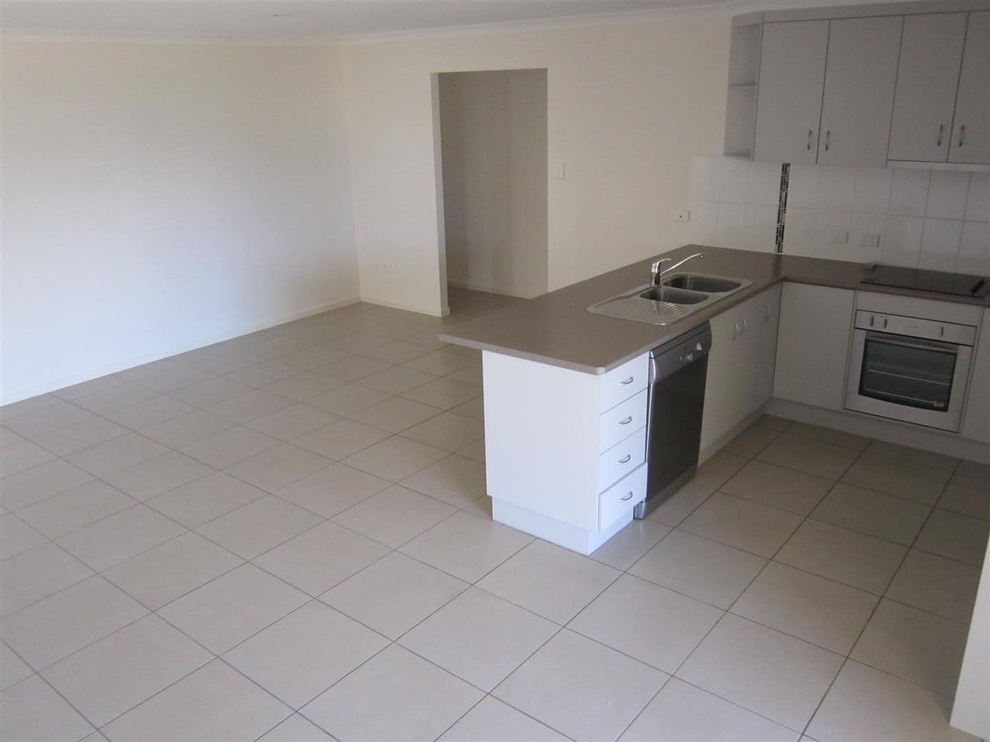 40 Joseph Street, Gracemere QLD 4702, Gracemere - Thumbnail 5