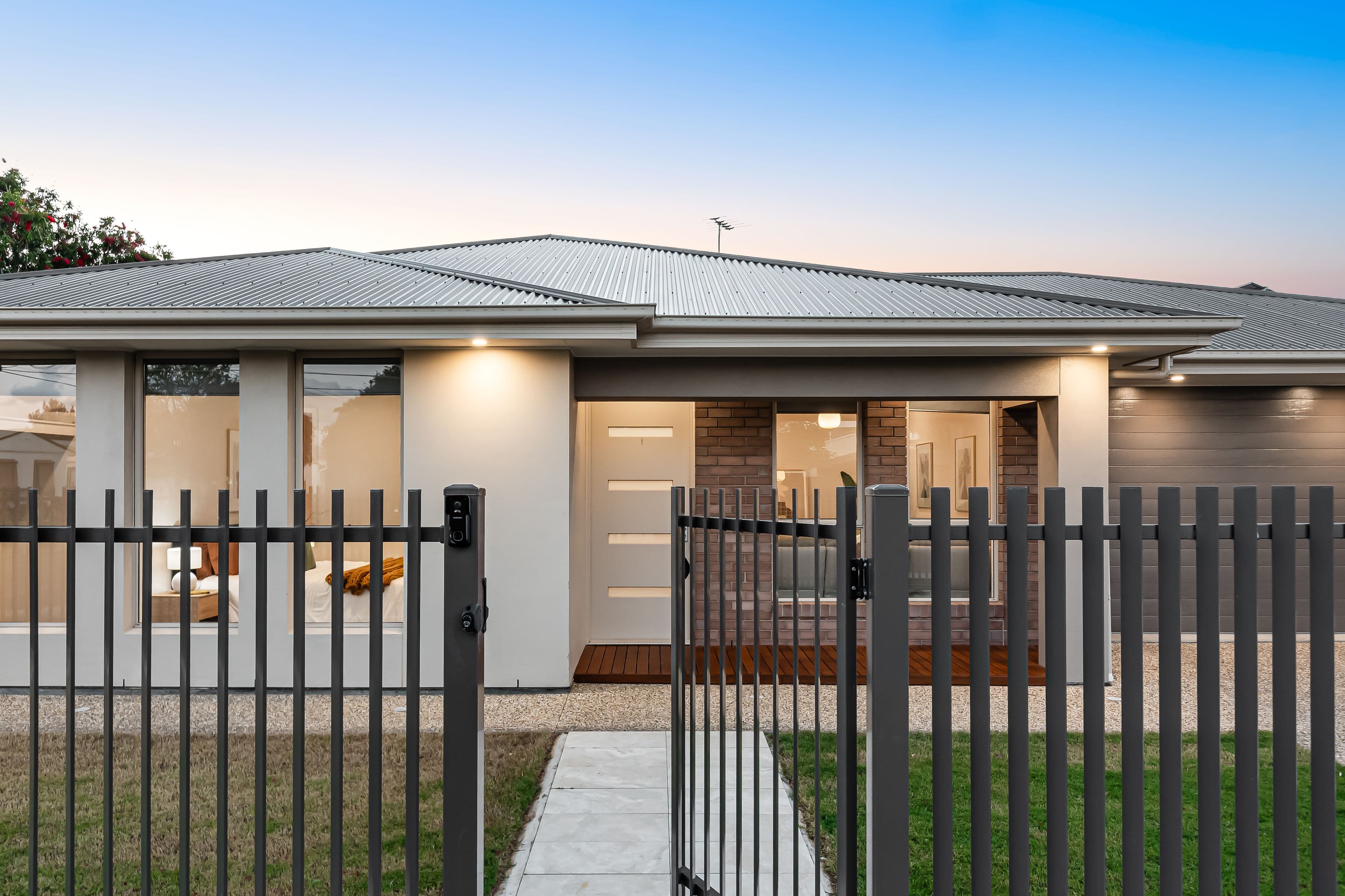 15 Vicki Street, Redbank Plains QLD 4301, Redbank Plains - Thumbnail 3