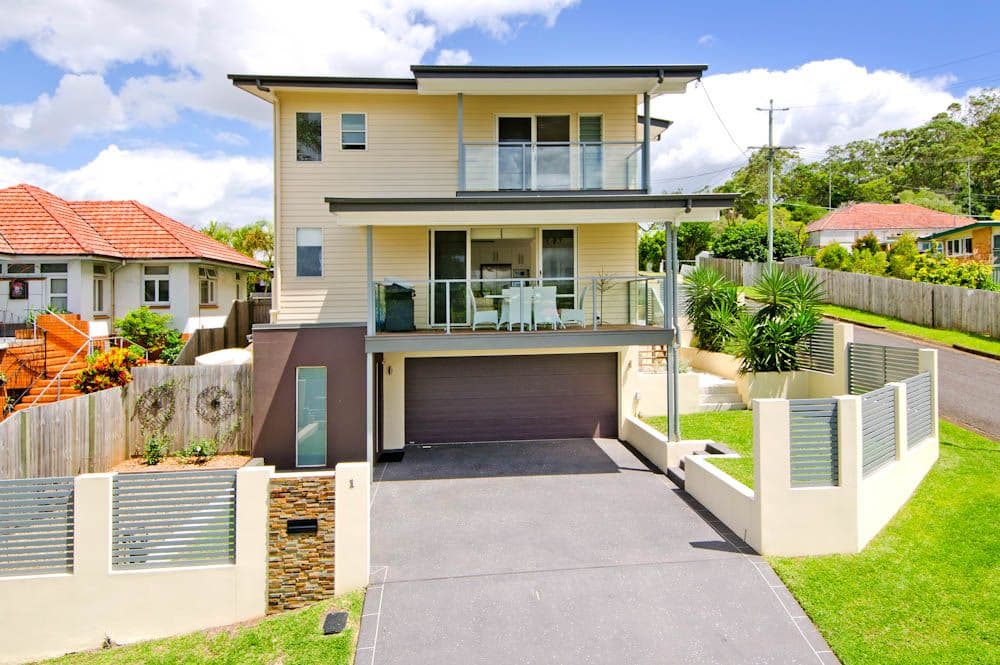 1 Miriam St (Cnr Pickthorne St), HOLLAND PARK WEST QLD 4121, Holland Park West - Thumbnail 4