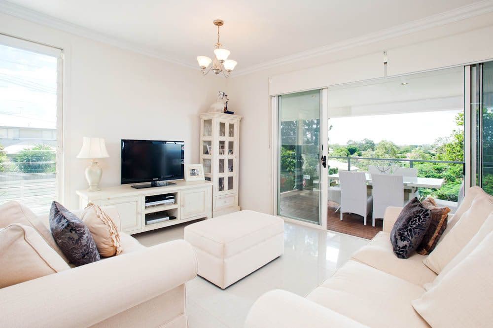 1 Miriam St (Cnr Pickthorne St), HOLLAND PARK WEST QLD 4121, Holland Park West - Thumbnail 6