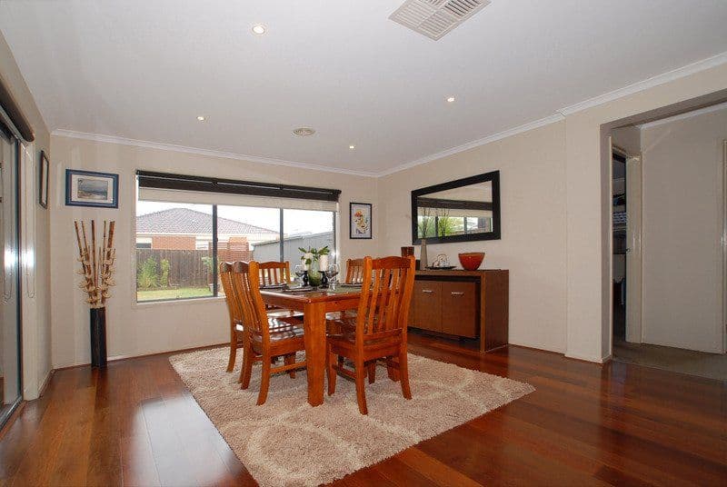 32 Flametree Circuit, CRANBOURNE VIC 3977, Cranbourne - Thumbnail 4