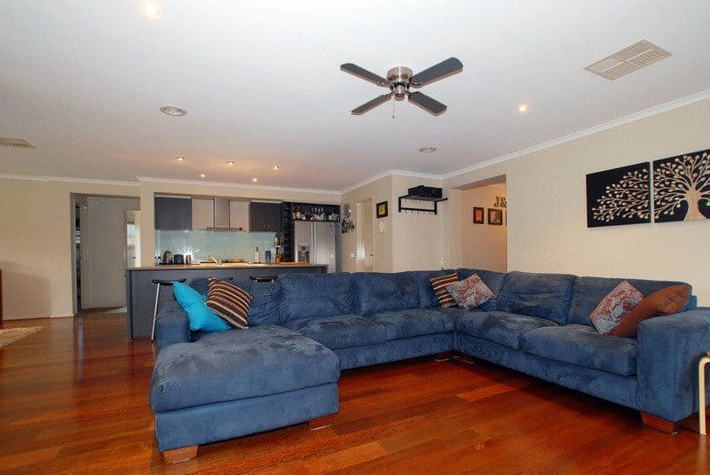 32 Flametree Circuit, CRANBOURNE VIC 3977, Cranbourne - Thumbnail 5