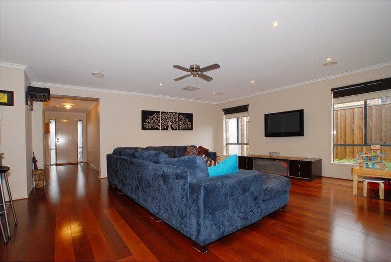 32 Flametree Circuit, CRANBOURNE VIC 3977, Cranbourne - Thumbnail 6
