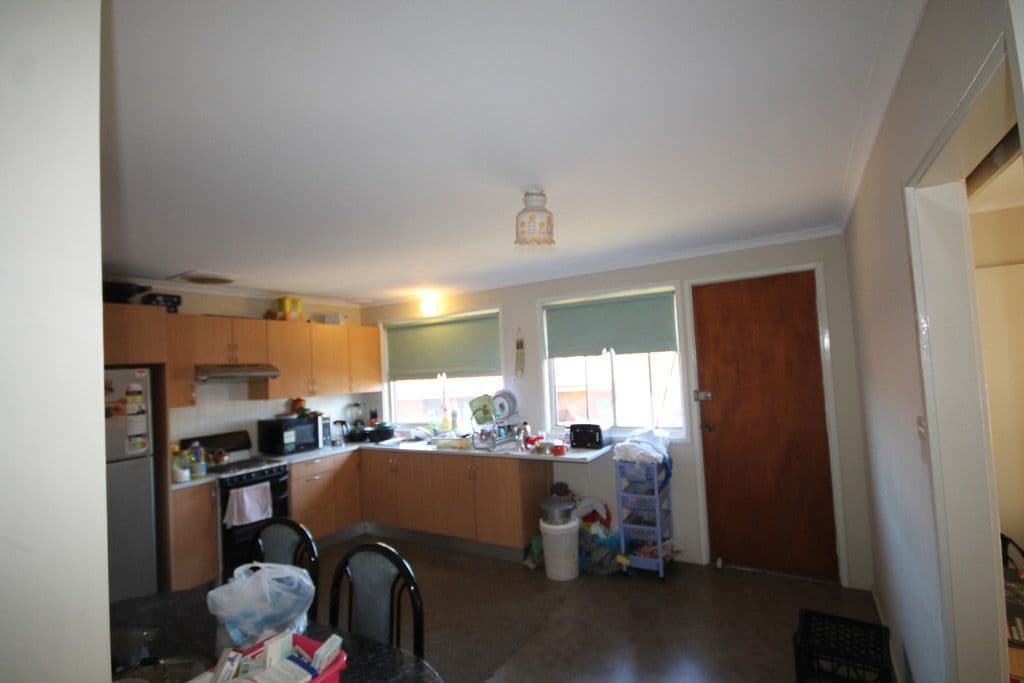 72 Oliveri Crescent, Green Valley - Thumbnail 4