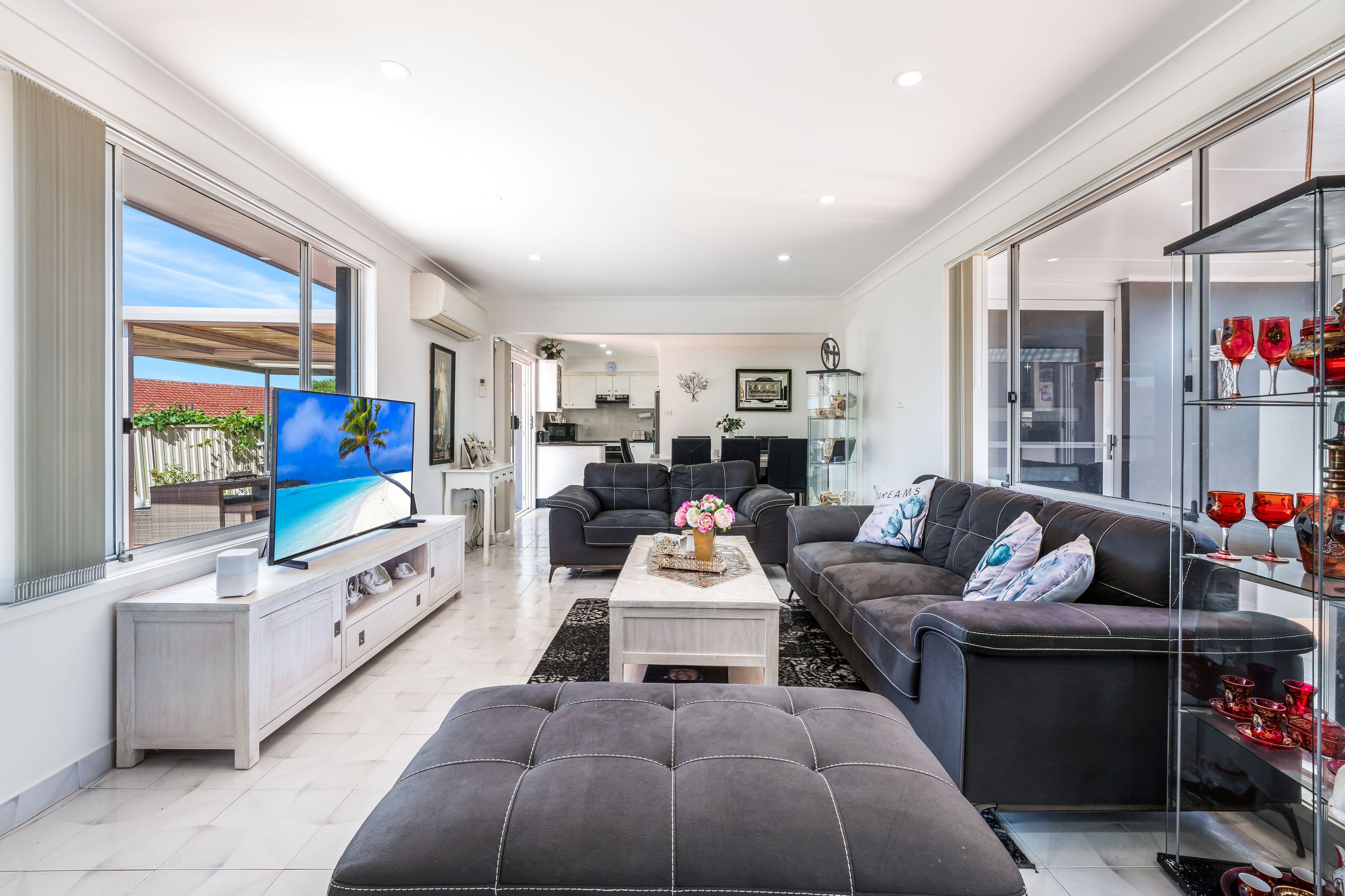 14 Moffitt Crescent, Edensor Park NSW 2176, Edensor Park - Thumbnail 4