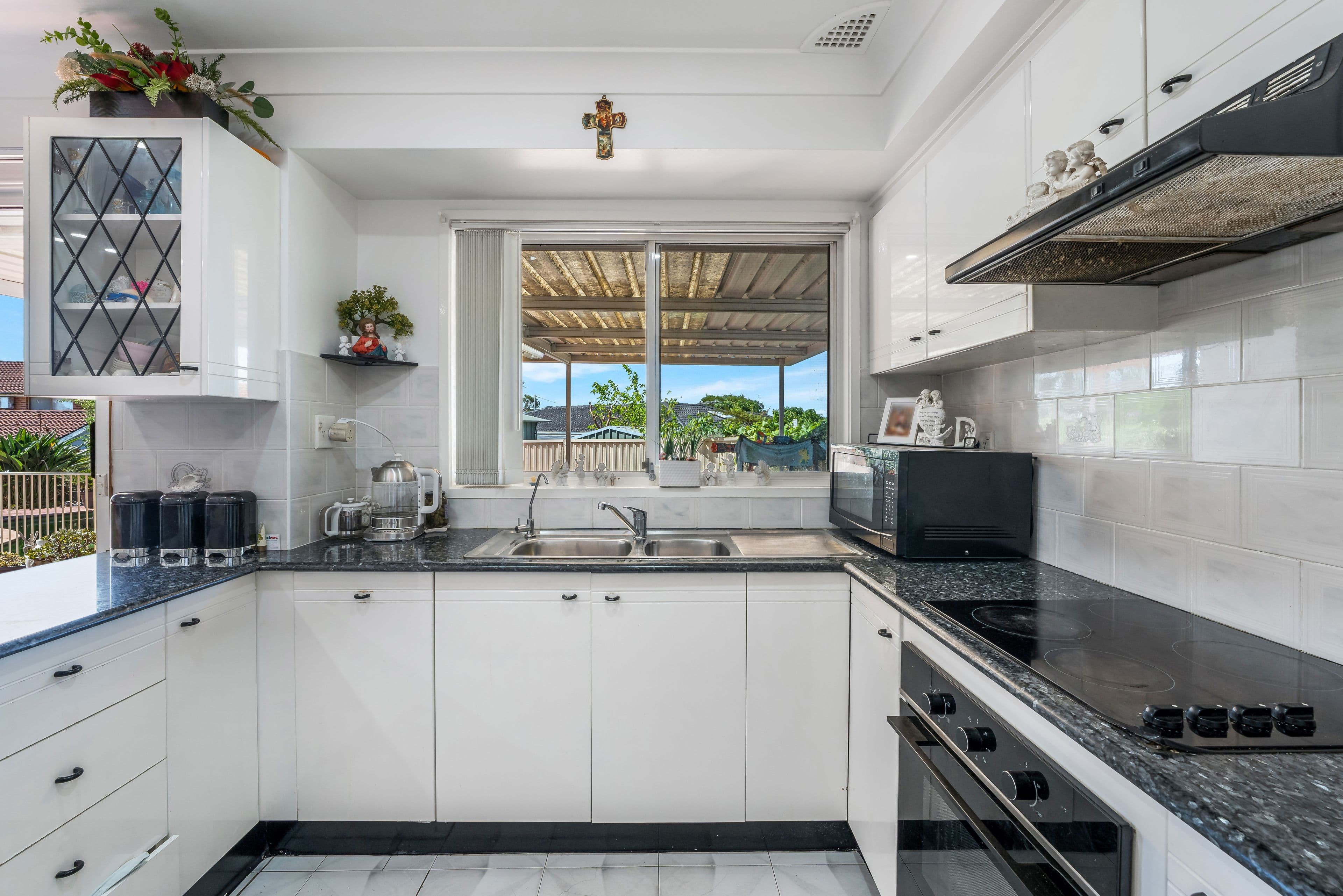 14 Moffitt Crescent, Edensor Park NSW 2176, Edensor Park - Thumbnail 7