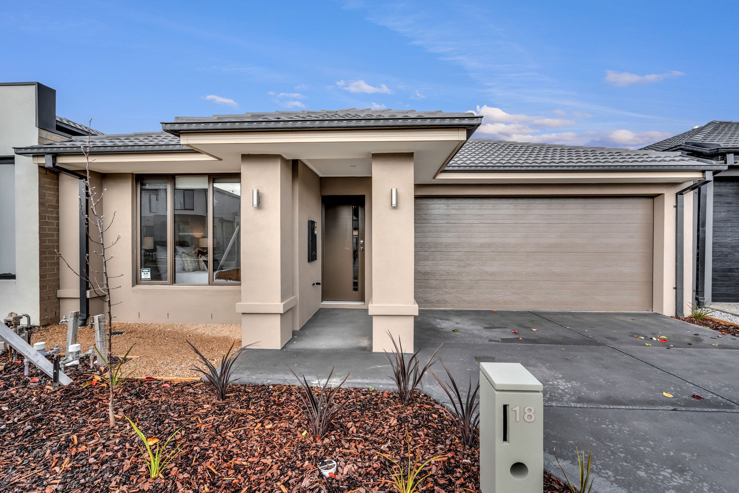 18 Quebec Avenue, Craigieburn VIC 3064, Craigieburn - Image 1
