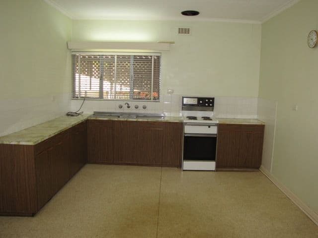 2 Acacia Avenue, LOXTON SA 5333, Loxton - Thumbnail 3