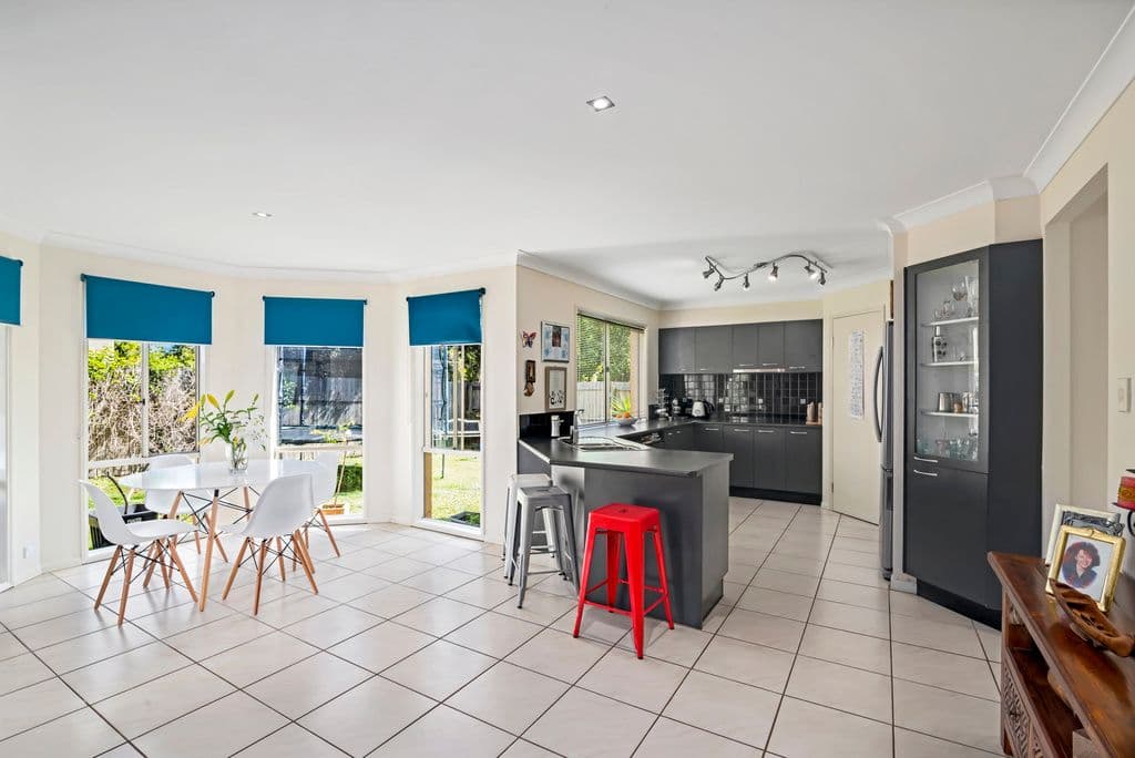 100 Silver Glade Drive, Elanora QLD 4221, Elanora - Thumbnail 5
