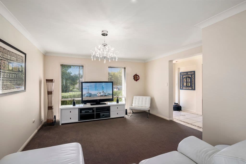 100 Silver Glade Drive, Elanora QLD 4221, Elanora - Thumbnail 7
