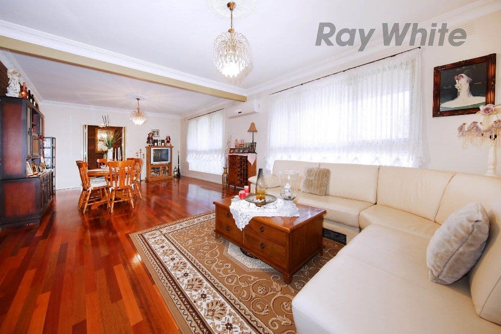 35 Starkie Road, Point Cook VIC 3030, Point Cook - Thumbnail 4
