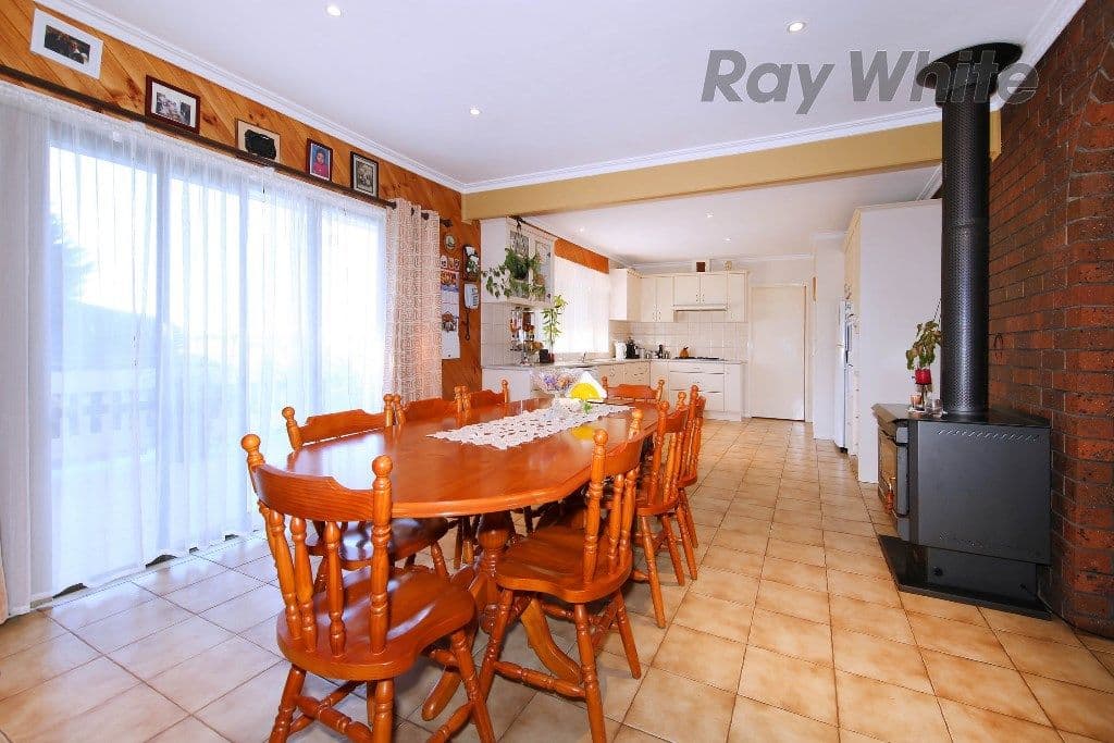 35 Starkie Road, Point Cook VIC 3030, Point Cook - Thumbnail 5
