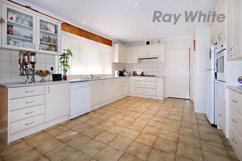 35 Starkie Road, Point Cook VIC 3030, Point Cook - Thumbnail 6