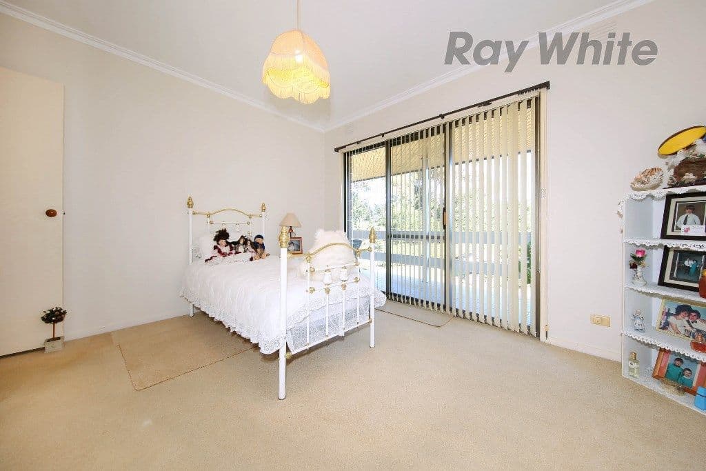 35 Starkie Road, Point Cook VIC 3030, Point Cook - Thumbnail 8