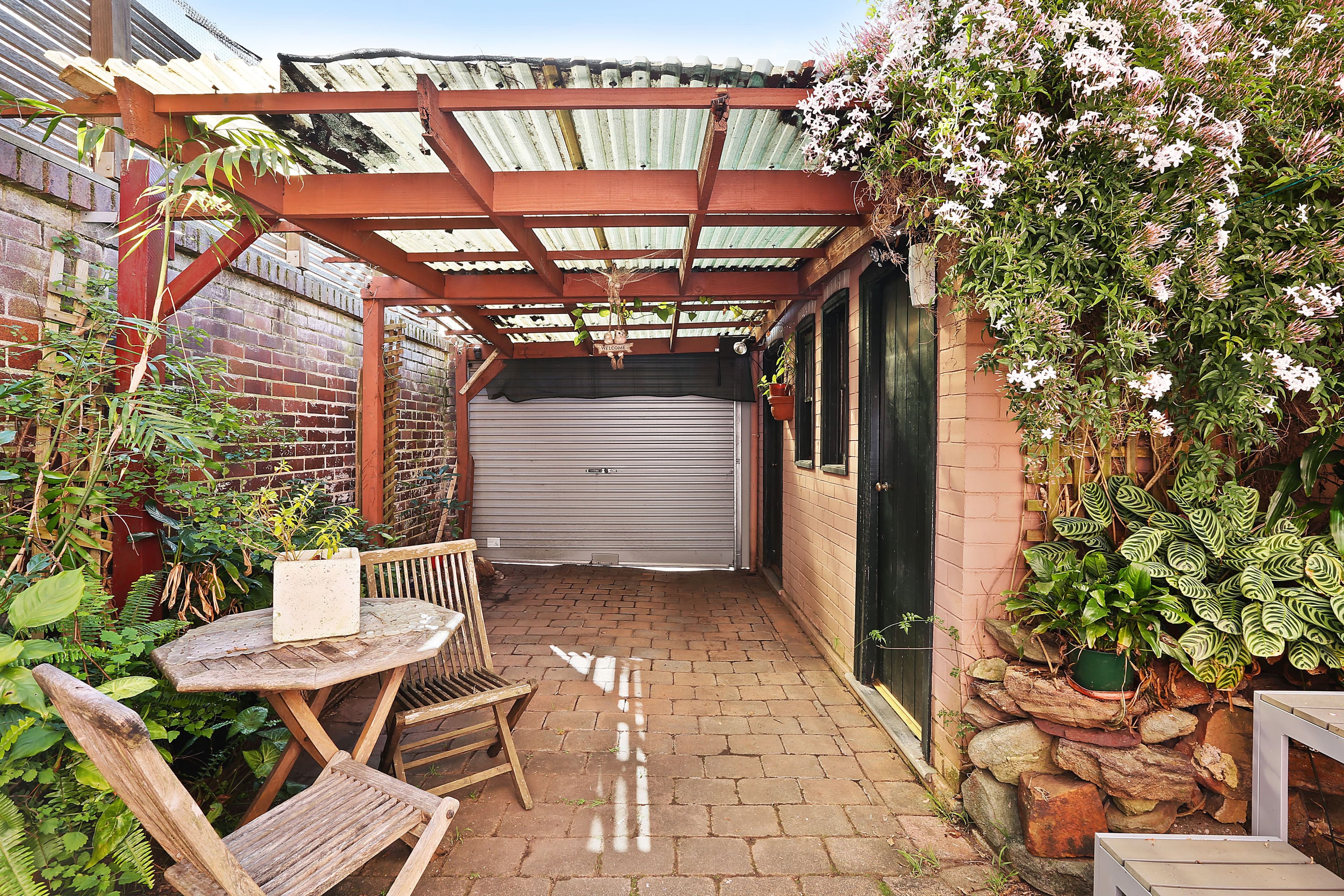 4 Herbert Street, Newtown - Thumbnail 2