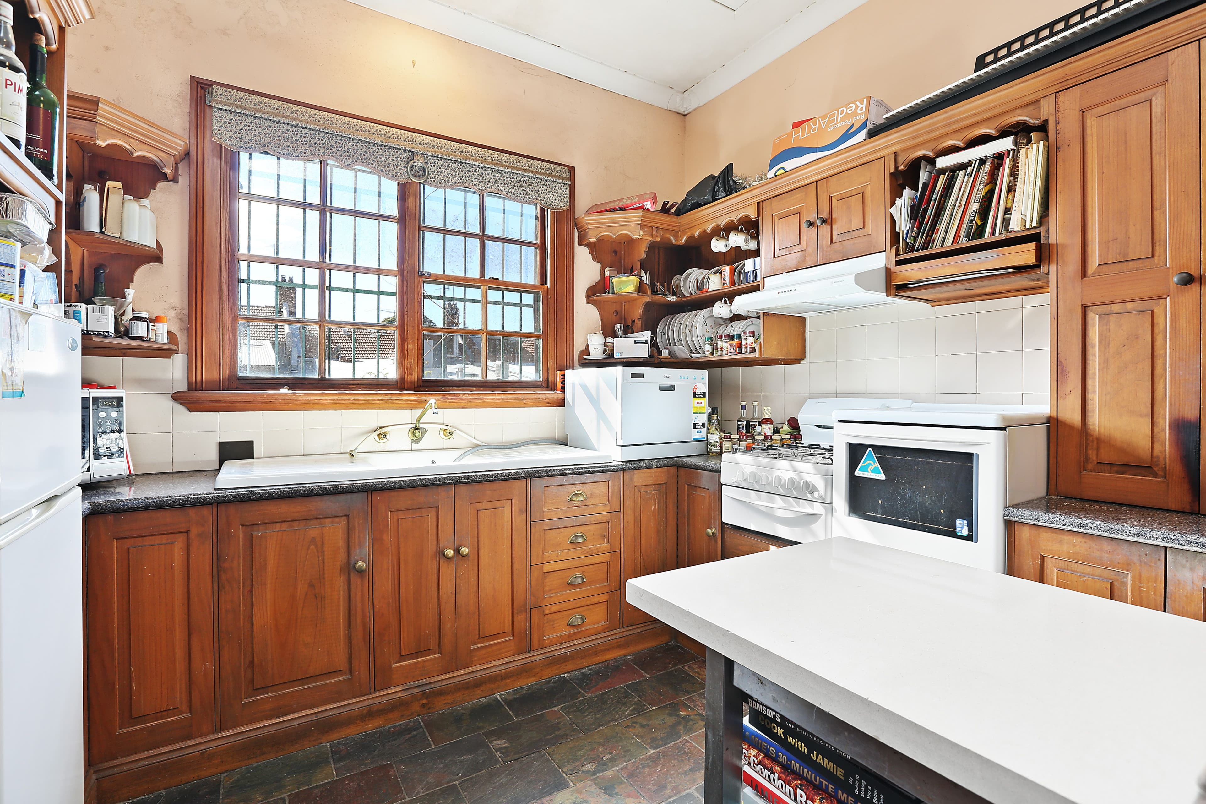 4 Herbert Street, Newtown - Thumbnail 4
