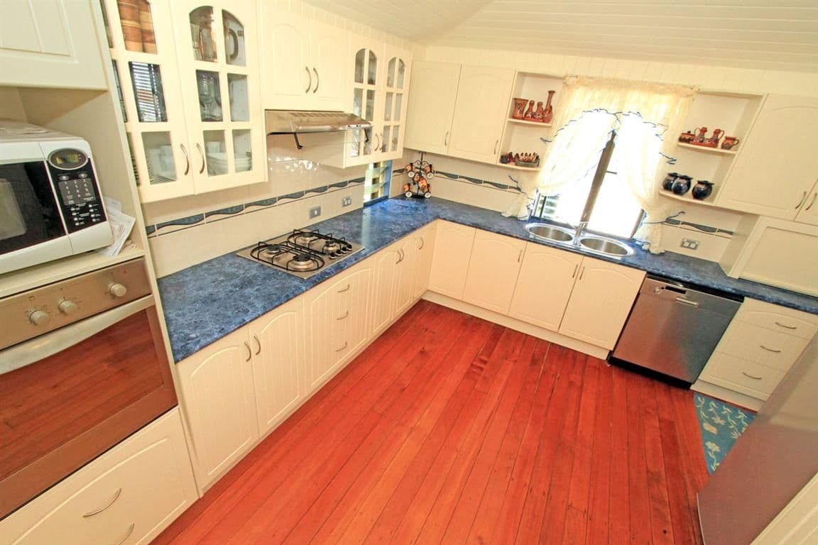 8 Curtis Street, WANDAL QLD 4700, Wandal - Thumbnail 2