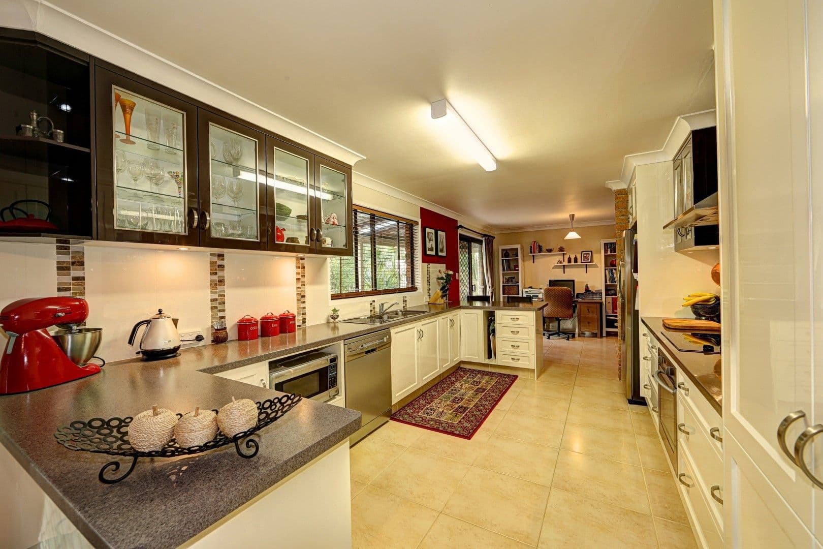 39 Evergreen Drive, BRANYAN QLD 4670, Branyan - Thumbnail 7