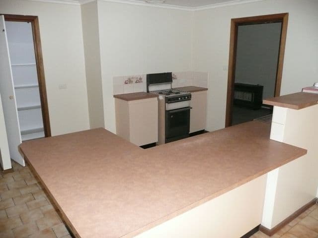 2 Dyson Court, PARALOWIE SA 5108, Paralowie - Thumbnail 2
