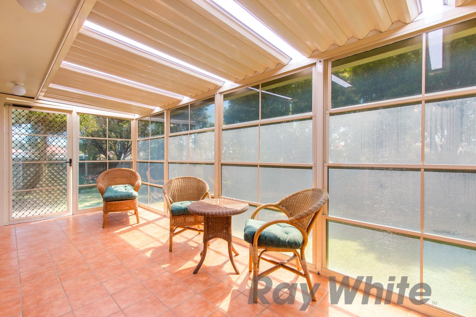 18 Floraville Road, Belmont North - Thumbnail 8