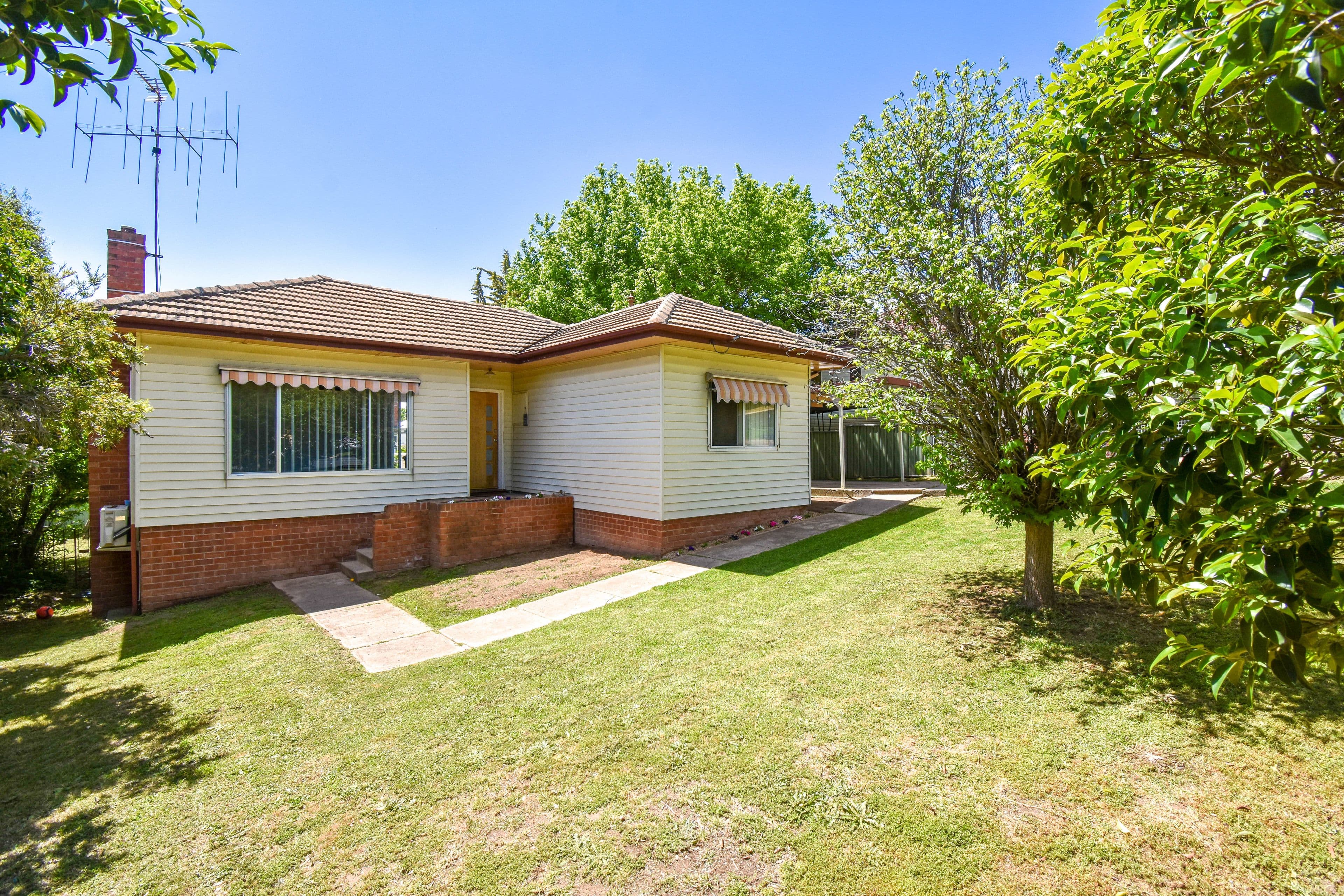 409 Russell Street, West Bathurst NSW 2795, West Bathurst - Thumbnail 2