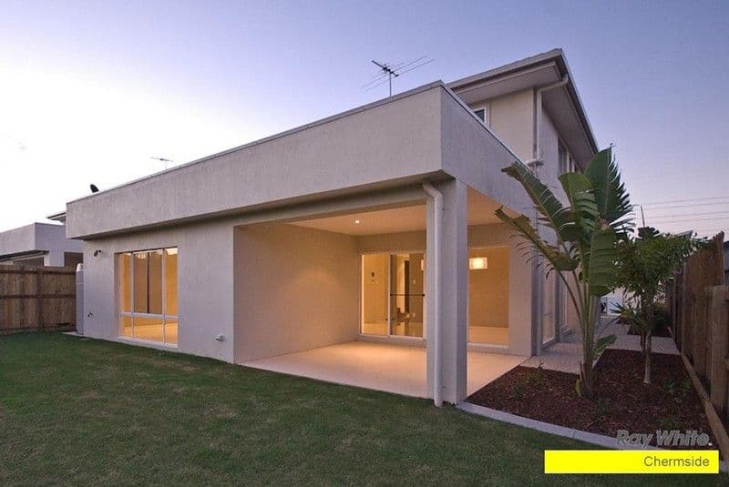 21 Travorten Drive, BRIDGEMAN DOWNS QLD 4035, Bridgeman Downs - Thumbnail 3