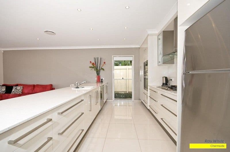 21 Travorten Drive, BRIDGEMAN DOWNS QLD 4035, Bridgeman Downs - Thumbnail 5