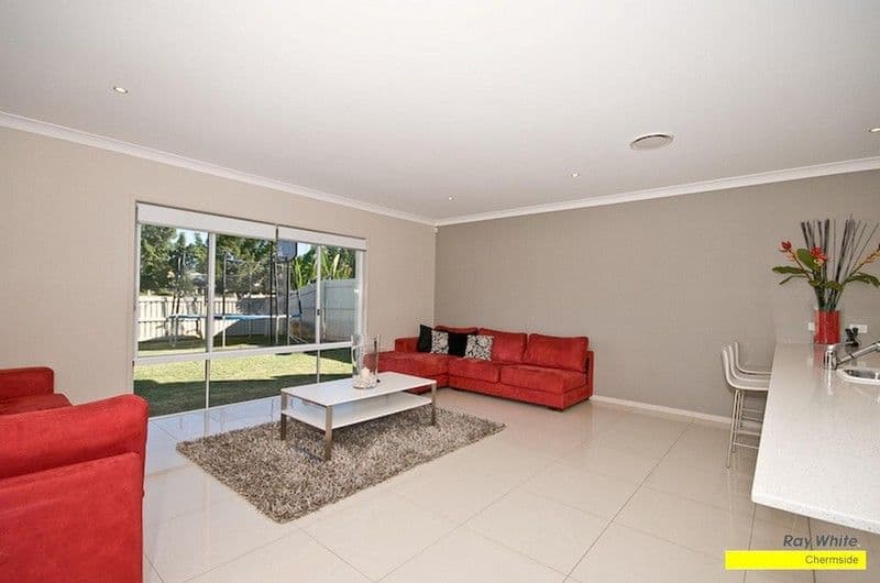21 Travorten Drive, BRIDGEMAN DOWNS QLD 4035, Bridgeman Downs - Thumbnail 6