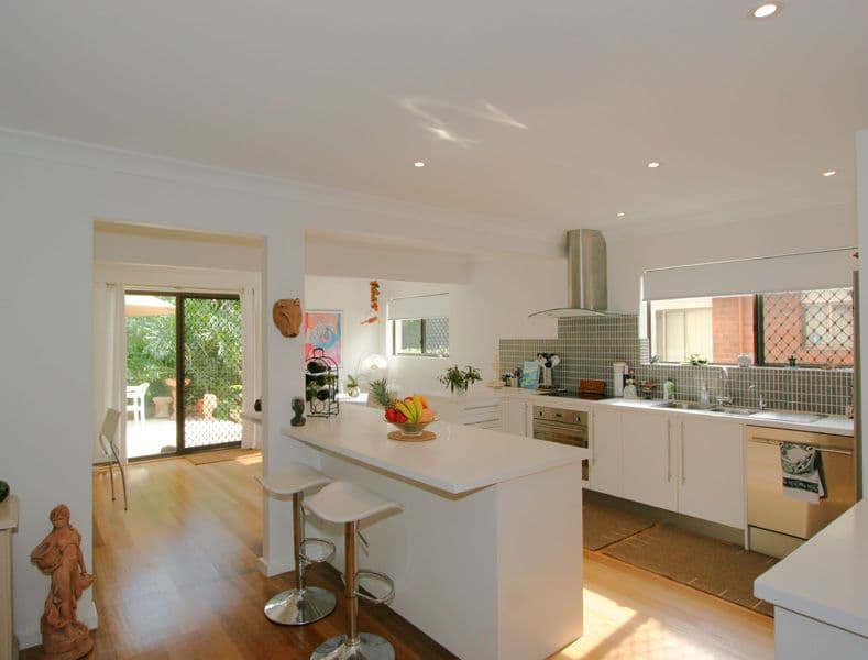 48 Fifth Avenue, ST LUCIA QLD 4067, St Lucia - Thumbnail 2