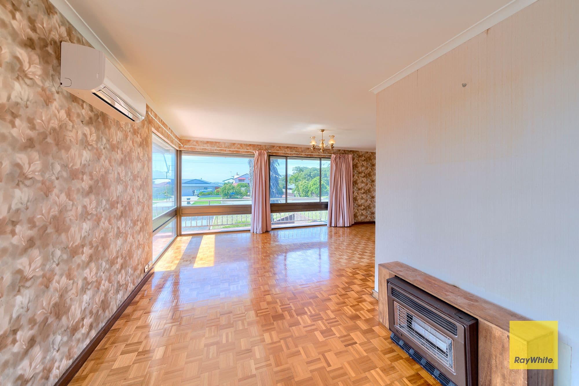 182 Bay View Drive, Little Grove WA 6330, Little Grove - Thumbnail 5