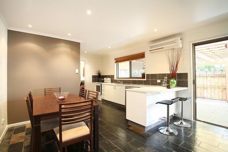 6 Mulla Close, RIVERHILLS QLD 4074, Riverhills - Thumbnail 8