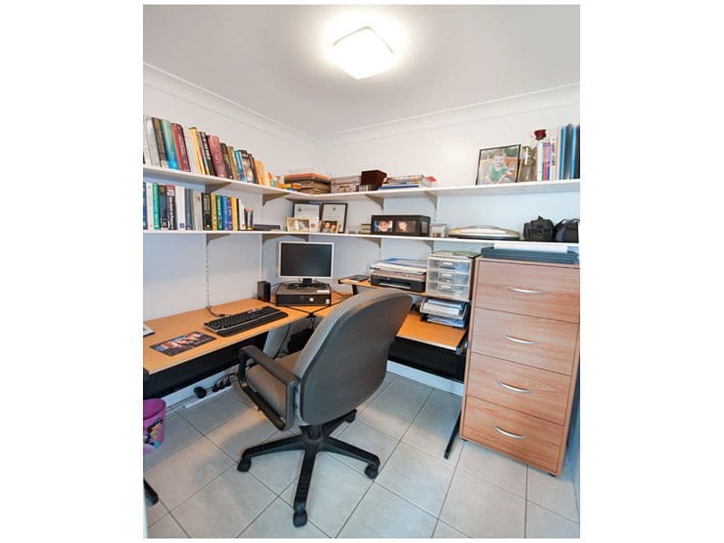 99 Buzacott Street, PARK AVENUE QLD 4701, Park Avenue - Thumbnail 7