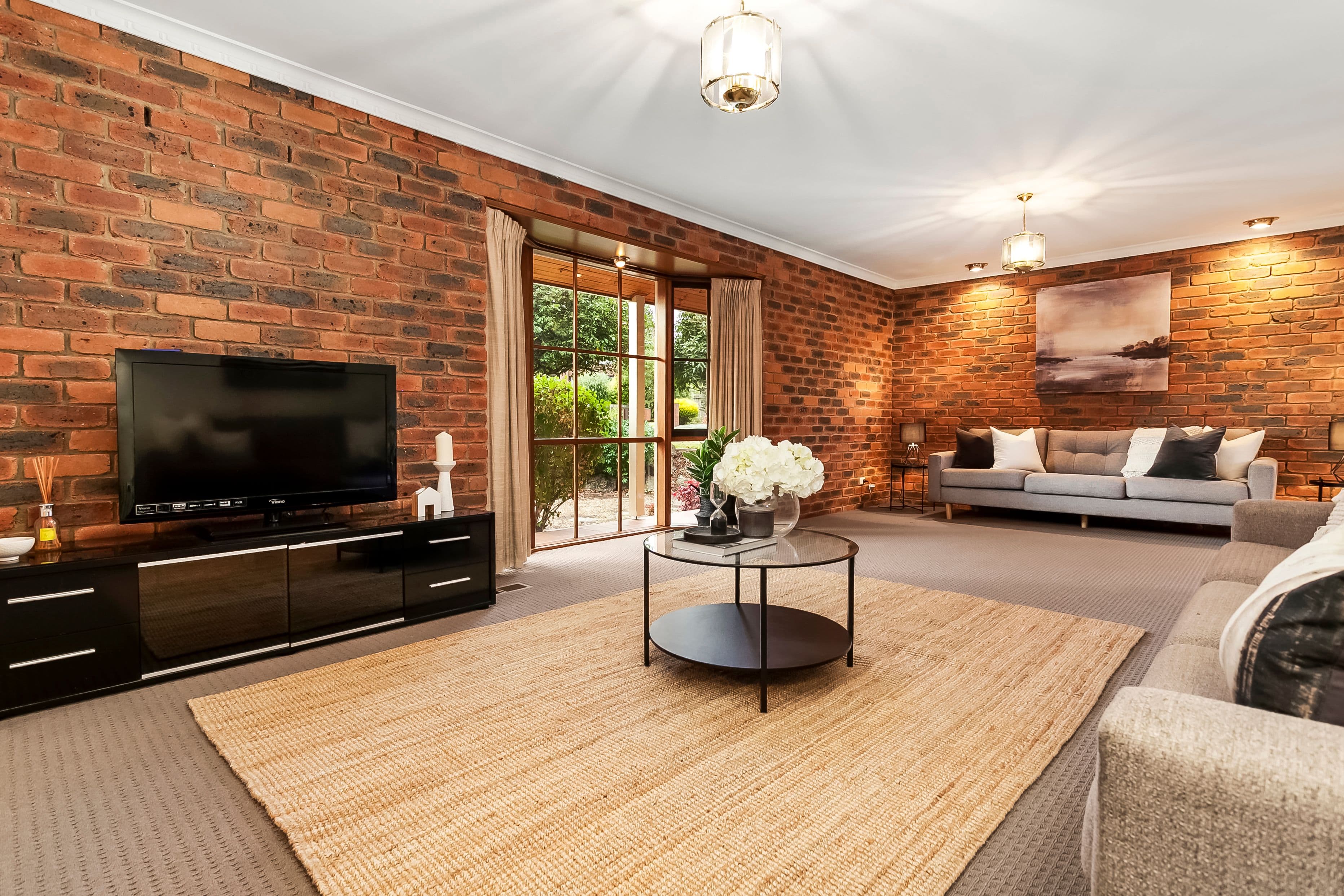 10 Mountleigh Court, Glen Waverley VIC 3150, Glen Waverley - Thumbnail 2