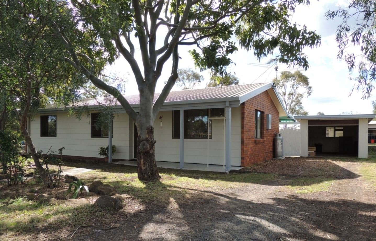 9 Claire-Lee Crescent, KINGSTHORPE QLD 4400, Kingsthorpe - Thumbnail 2