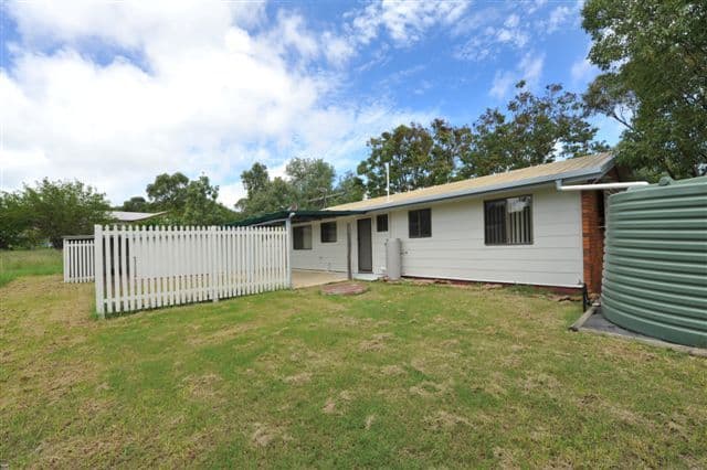 9 Claire-Lee Crescent, KINGSTHORPE QLD 4400, Kingsthorpe - Thumbnail 8