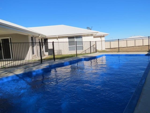 12 Lockyer Crescent, Roma QLD 4455, Roma - Thumbnail 3