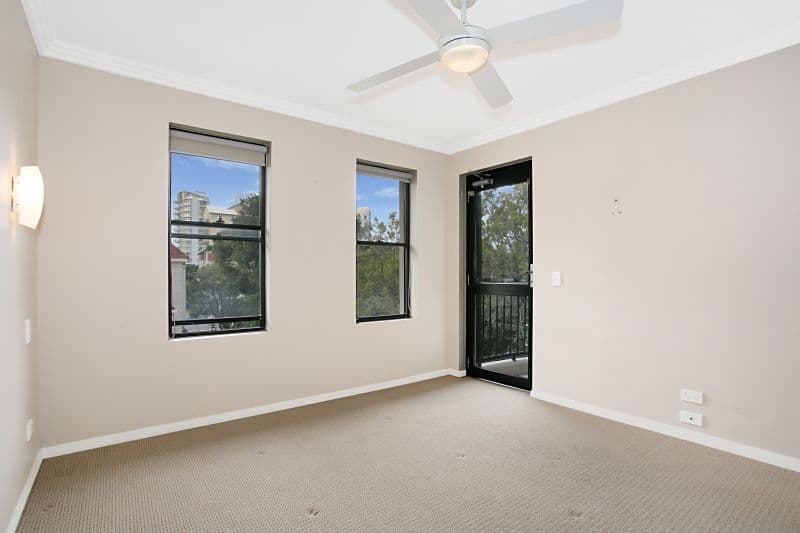 6 'Toucan Beach' 22 First Avenue, Broadbeach QLD 4218, Broadbeach - Thumbnail 6