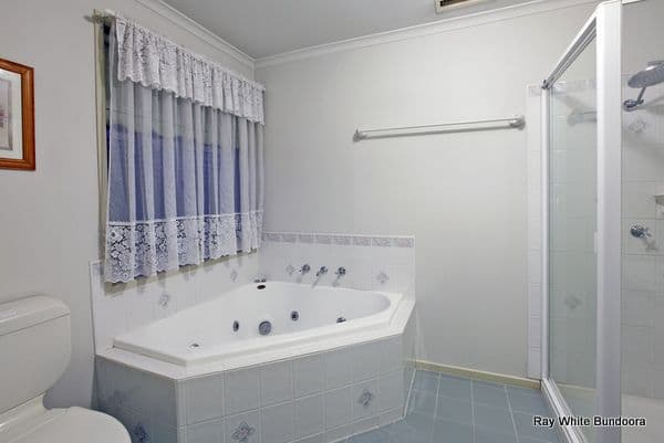 27 Pulford Crescent, MILL PARK VIC 3082, Mill Park - Thumbnail 7