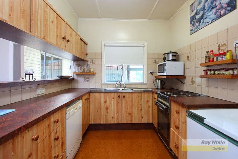 64 White Street, WAVELL HEIGHTS QLD 4012, Wavell Heights - Thumbnail 3