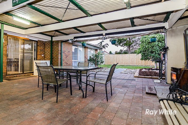 6 Hoysted Avenue, Cranbourne North VIC 3977, Cranbourne North - Image 1