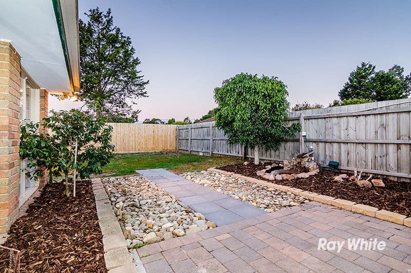 6 Hoysted Avenue, Cranbourne North VIC 3977, Cranbourne North - Thumbnail 7